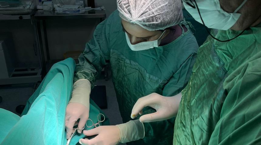 5 binde bir görülüyor: Poposu olmadığını görünce şok geçirdiler!