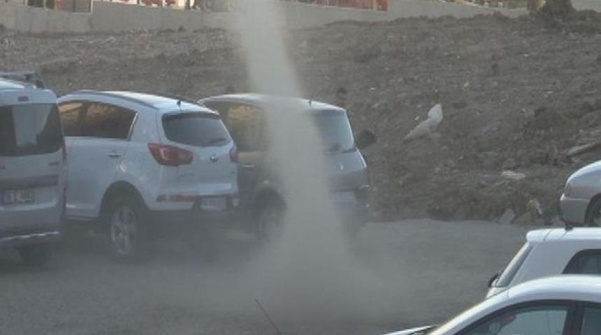 Bursa&rsquo;da hortum korku dolu anlar yaşattı