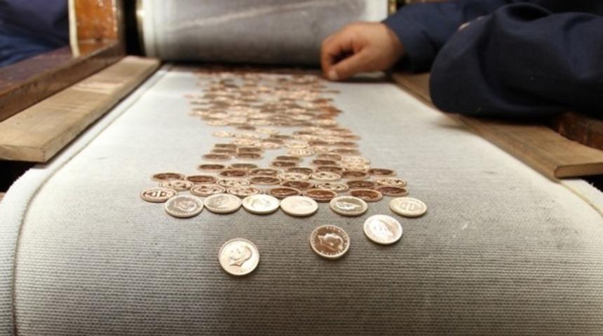 Altın fiyatlarında yükseliş sürüyor, döviz fiyatları sallantıda