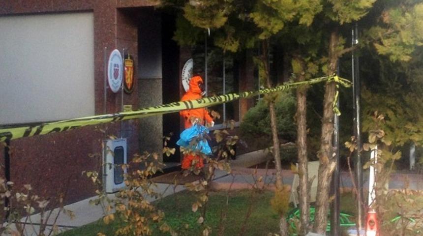 Üç büyükelçilikte şüpheli zarf paniği