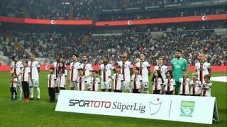 Son dakika: Beşiktaş'ın genç yıldızı yuvadan uçuyor! Ev bakmaya başladı...