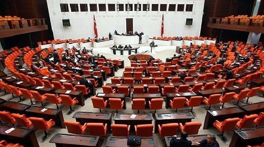 Muhalefet torba yasa d&uuml;zenlemesine tepkili