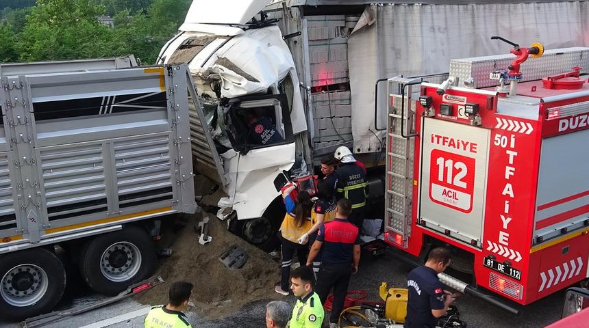 Bolu Dağı'nda zincirleme kaza... Ölü ve yaralılar var