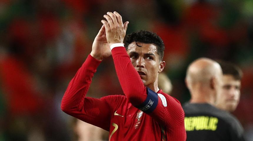 Cristiano Ronaldo'nun milyonlarca euro'luk aracı kazaya karıştı! Portekizli yıldızın durumu...