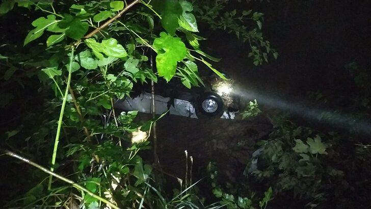 Adana'da sel sularına kapılan otomobil metrelerce sürüklendi G1