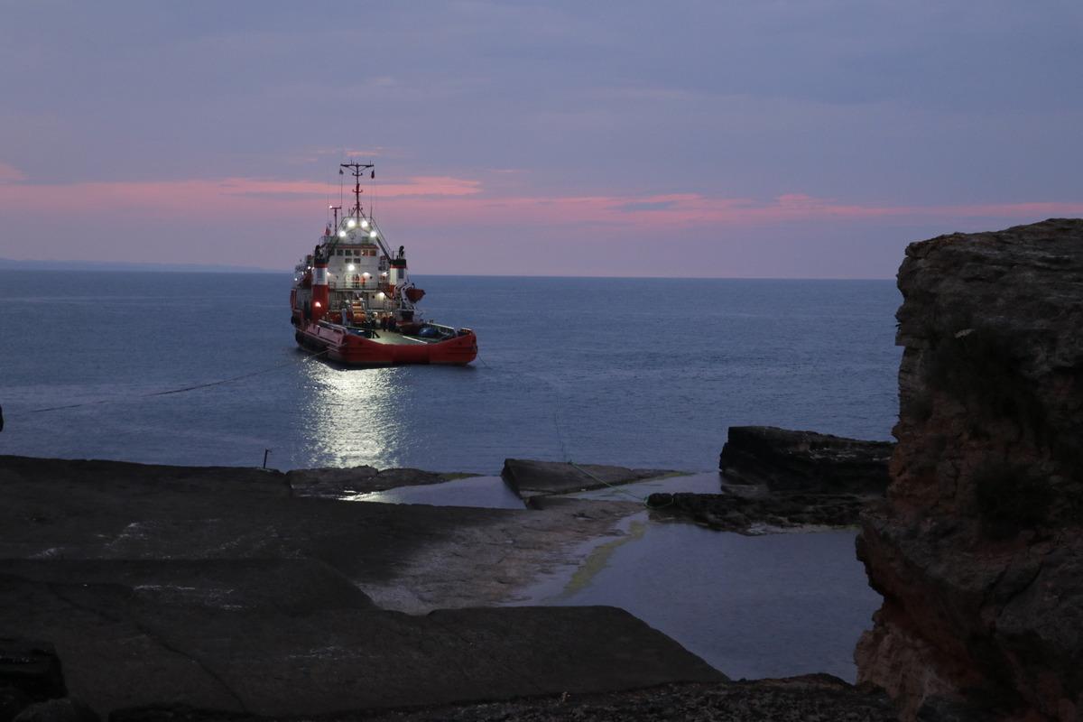 Kandıra'da yapılan tatbikatta gemide mahsur kalan kazazedeler varagele sistemiyle kurtarıldı