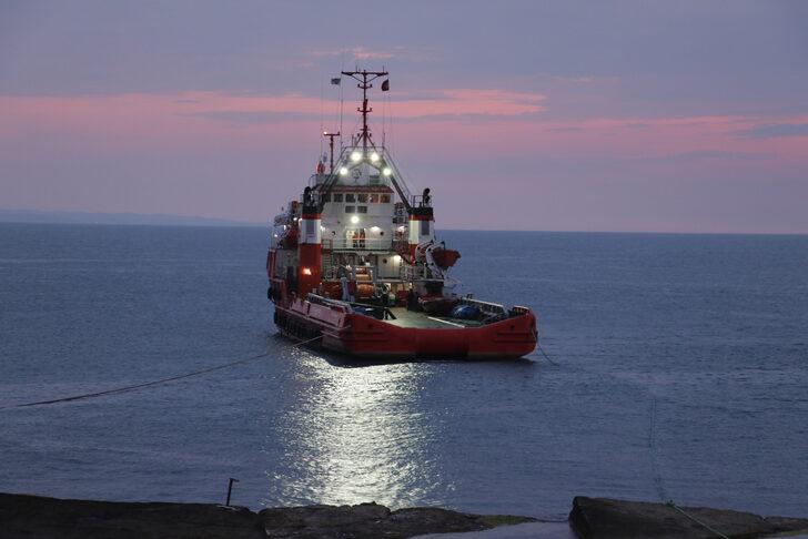 Kandıra'da yapılan tatbikatta gemide mahsur kalan kazazedeler varagele sistemiyle kurtarıldı G2