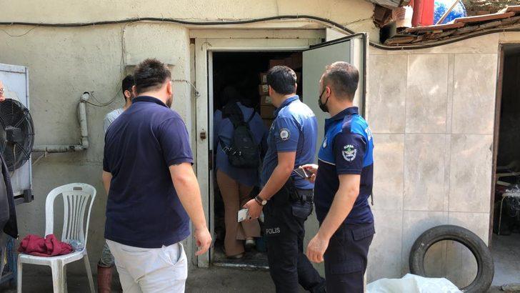 Et işleme tesisine baskın: Skandal görüntüler! 3 ton eti yerlerden topladılar G4