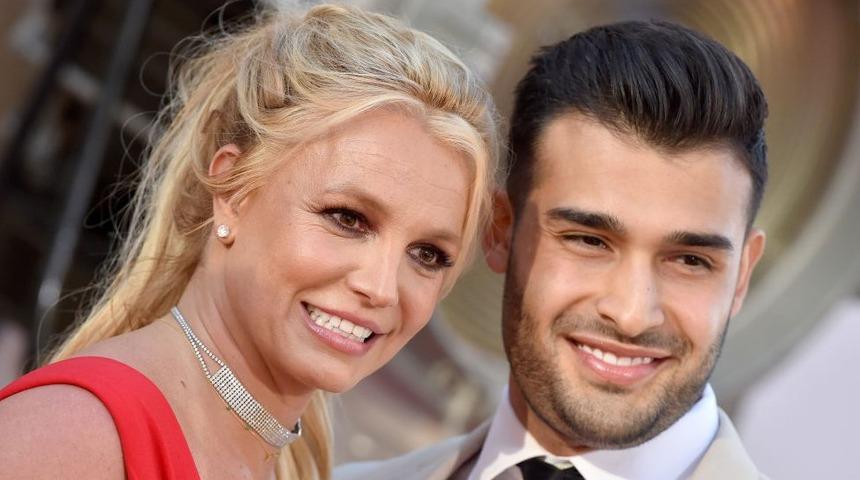 Britney Spears nişanlısı Sam Asghari'yle evlendi