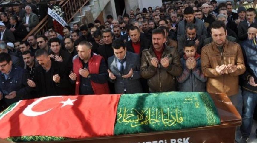 İtalya'daki kazada ölen denizci toprağa verildi