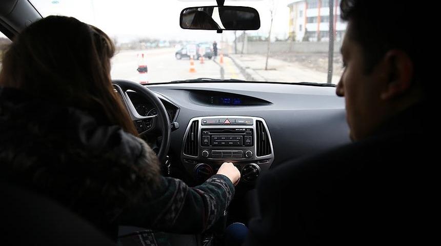 Sürücü kurslarından kontrolsüz "direksiyon eğitimi" uyarısı: Trafik güvenliğini tehlikeye atıyorlar