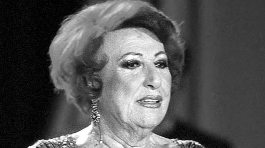 Türk Sanat Müziği'nin Diva'sı Müzeyyen Senar hayatını kaybetti