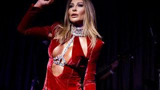 Selen Görgüzel sere serpe poz verdi! Bu fotoğrafı silin olmamış