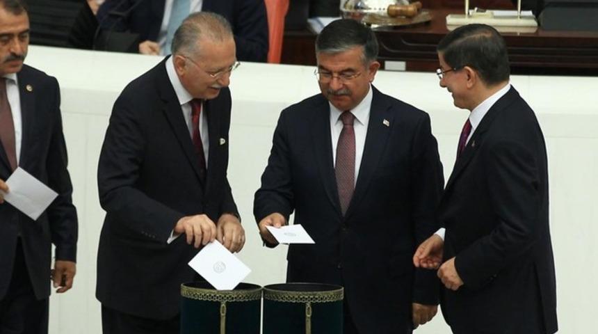 Ekmeleddin İhsanoğlu 11 ayda iki seçim kaybetti