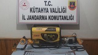Kütahya'da altın aramak için izinsiz kazı yaptığı iddiasıyla 9 zanlı yakalandı