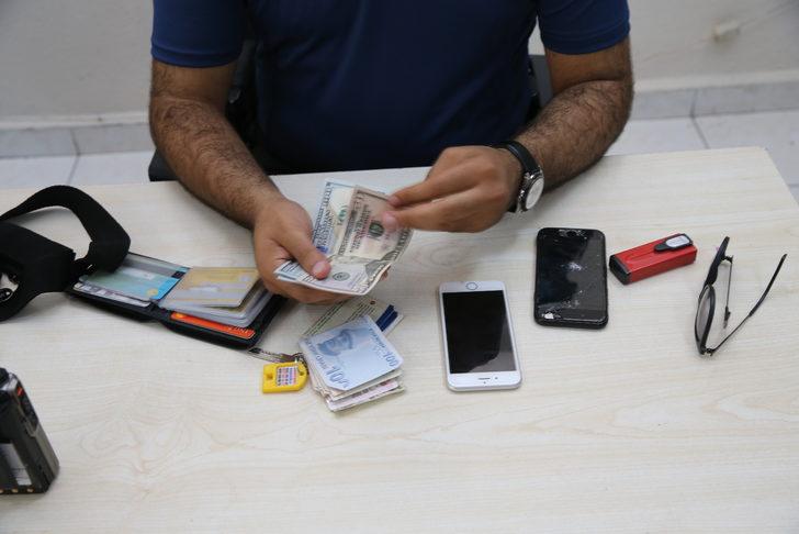 Hatay'da öğretmenin bulduğu çanta sahibine teslim edildi G3