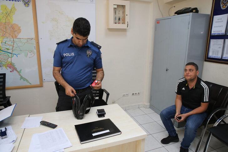 Hatay'da öğretmenin bulduğu çanta sahibine teslim edildi G4