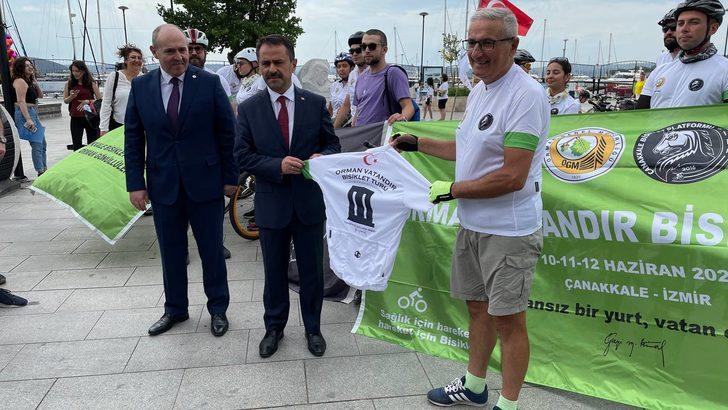 Orman yangınlarına dikkat çekmek için Çanakkale'den İzmir'e pedal basıyorlar G1