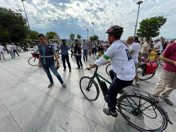 Orman yangınlarına dikkat çekmek için Çanakkale'den İzmir'e pedal basıyorlar G5