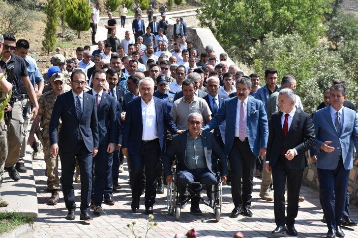 Şırnak'ın Çevrimli köyünde 32 yıl önce terör örgütü PKK'nın katlettiği 27 kişi anıldı G4