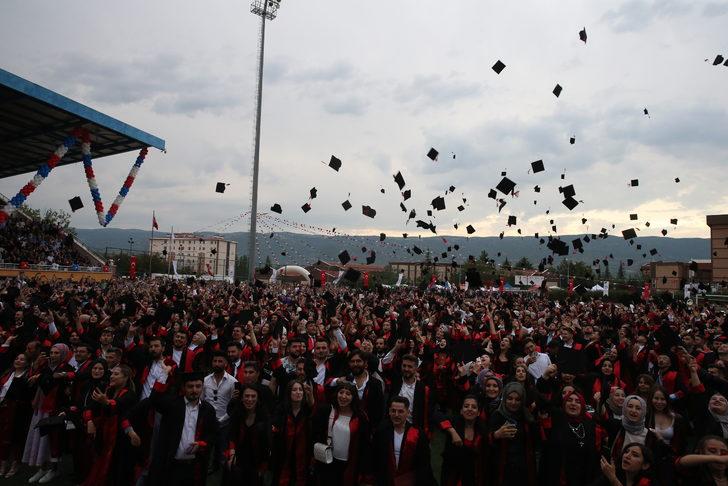 Tokat Gaziosmanpaşa Üniversitesinde mezuniyet töreni düzenlendi G5