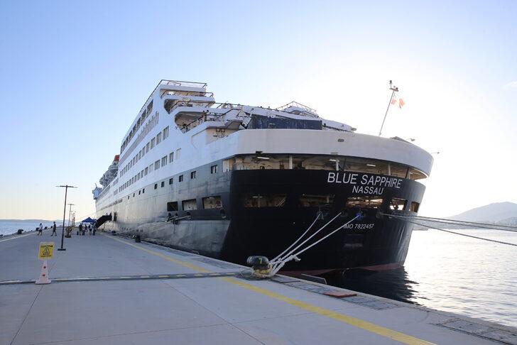 Bodrum'dan sezon boyunca 43 sefer yapacak "Blue Sapphire" adlı gemi ilk turuna başladı G2