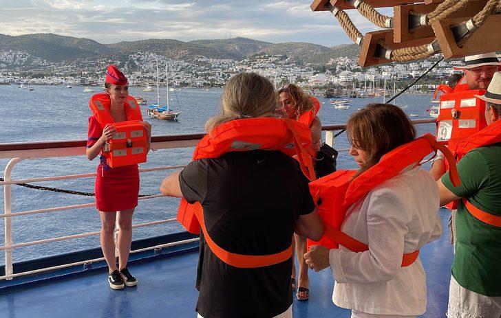 Bodrum'dan sezon boyunca 43 sefer yapacak "Blue Sapphire" adlı gemi ilk turuna başladı G3