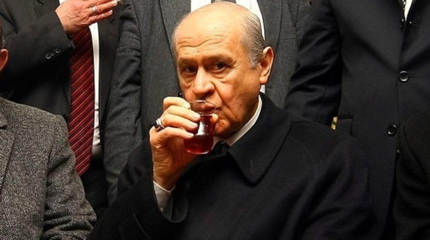 HDP'li vekilden Bahçeli'ye: Al pesküvitlerini...