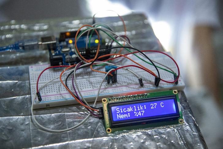 Erzurum'da ortaokullular atık malzemelerden kar birikmesi ve buzlanmaya karşı proje yaptı G1