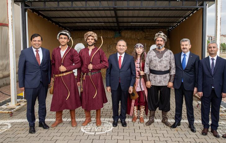 Adalet Bakanı Bozdağ, Uşak Çocuk Görüşme Merkezi'nin açılışını yaptı: G2