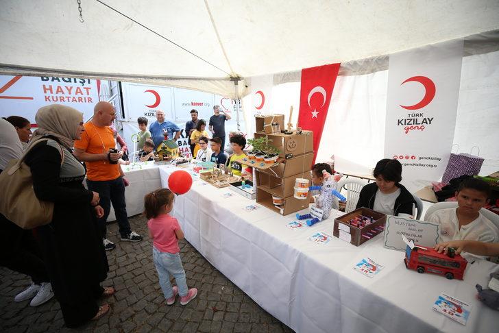 Çanakkale'de öğrenciler atık malzemelerden yaptıkları oyuncaklarla yarıştı G4