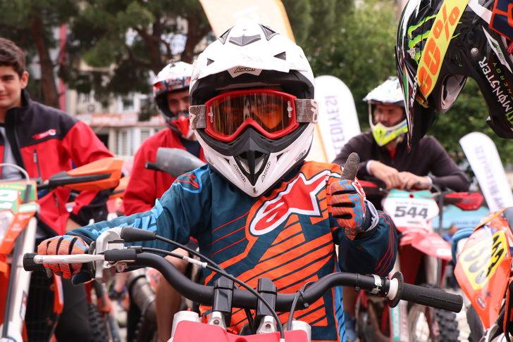 Türkiye Süper Enduro Şampiyonası'nın üçüncü ayağı İzmir'de başladı G2
