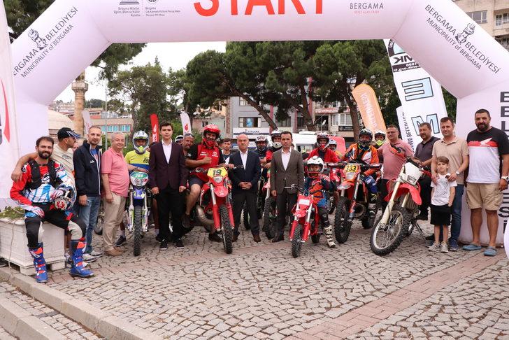 Türkiye Süper Enduro Şampiyonası'nın üçüncü ayağı İzmir'de başladı G4