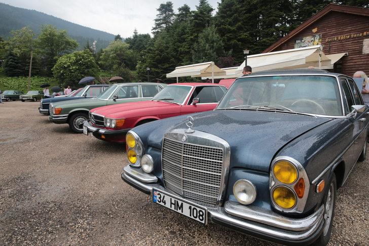 Klasik araç tutkunları Bolu'da buluştu G1