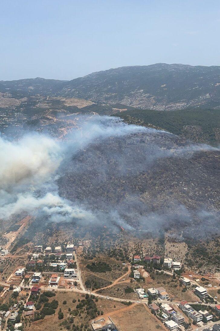 GÜNCELLEME - Antalya'da makilik alanda çıkan yangına müdahale ediliyor G4