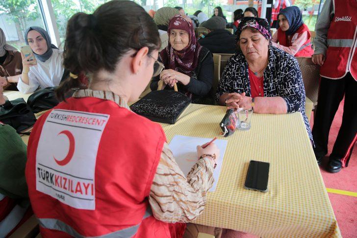 Türk Kızılayın kuruluş yıl dönümü Bolu'da huzurevi sakinleriyle kutlandı G5