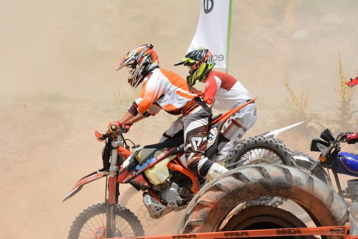 Konya Enduro Fest 2022 Yarışları'nın sıralama turları yapıldı G2