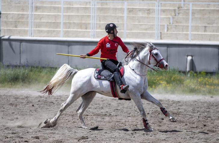 Erzurum'da Atlı Cirit İl Müsabakaları devam ediyor G4