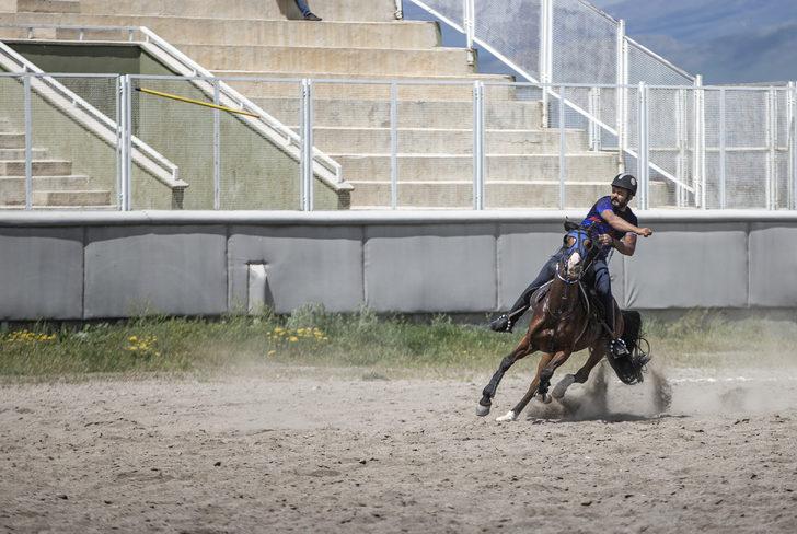 Erzurum'da Atlı Cirit İl Müsabakaları devam ediyor G5