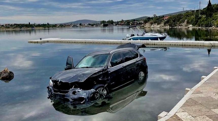 İzmir'de sır olay: Ara&ccedil; denize u&ccedil;tu, ceset başka yerde bulundu