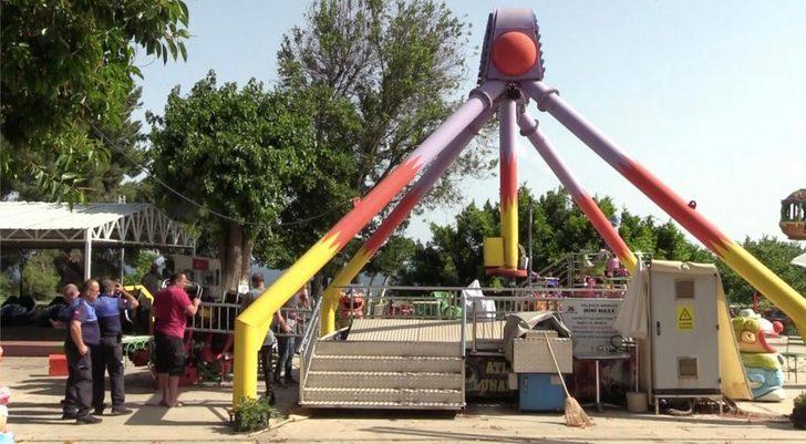 Antalya'da lunaparkta salıncağın kopması sonucu 3 çocuk yaralandı G2