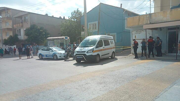 İzmir'de köpek kavgasında öldürülen 3 kişinin cenazeleri defnedildi G1