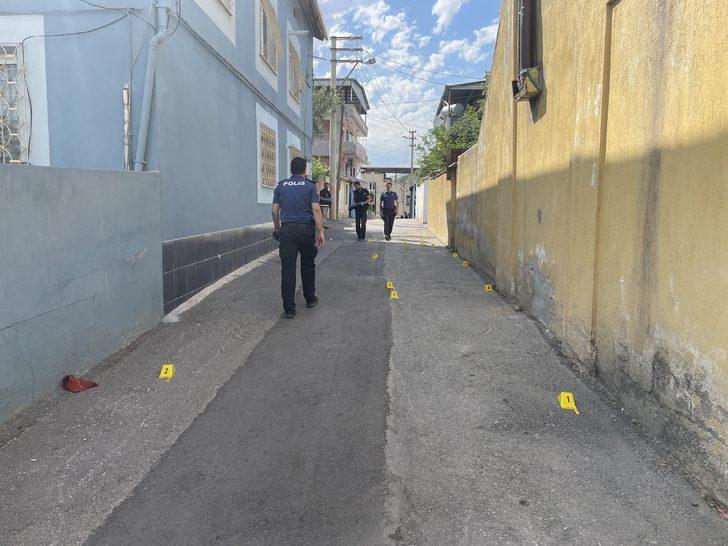 İzmir'de köpek kavgasında öldürülen 3 kişinin cenazeleri defnedildi G2