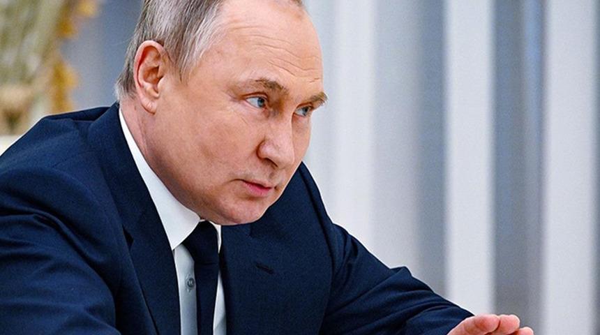 Rusya işgal altına aldığı kentlerde Rus pasaportu dağıtmaya başladı!