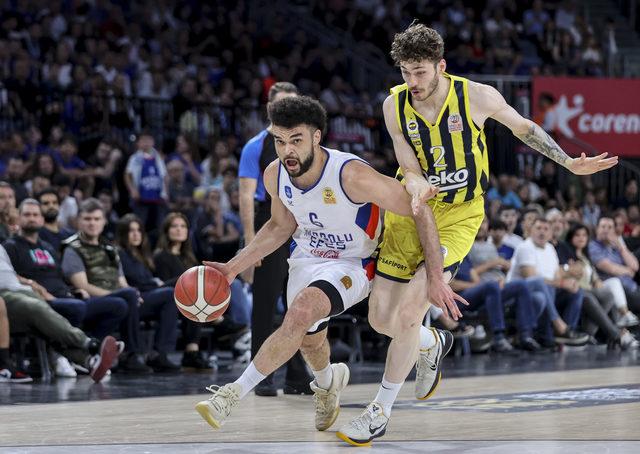 AA-20220611-28136566-28136555-ANADOLU_EFES_FENERBAHCE_BEKO