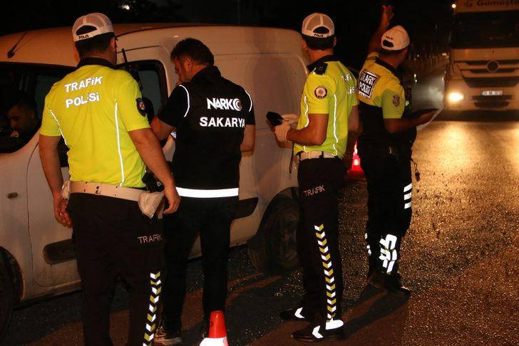 Sakarya'da trafik denetimlerinde "uyuşturucu kiti" kullanılmaya başlandı G5