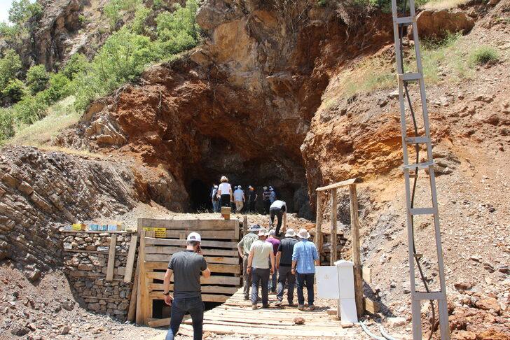 Akademisyenler, Hakkari'deki maden sahalarında inceleme yaptı G2