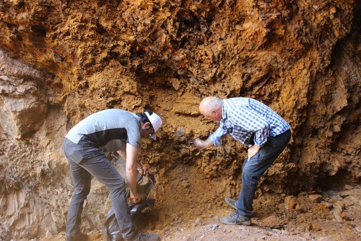 Akademisyenler, Hakkari'deki maden sahalarında inceleme yaptı G3
