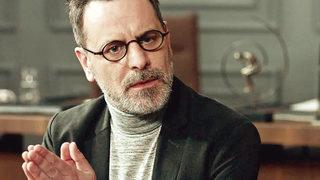 Ozan Güven yanında kız arkadaşıyla yakalandı! Yüzünü gizledi