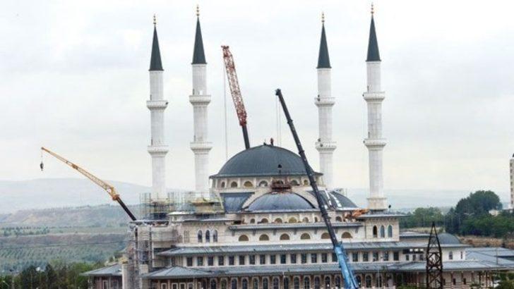 Cumhurbaşkanlığı Sarayı'nın içindeki cami bugün açılıyor